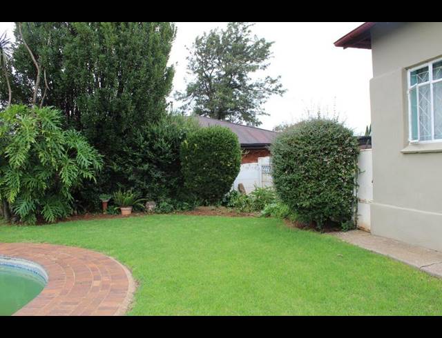 4 BEDROOM PROPERTY TO RENT IN SELECTION PARK